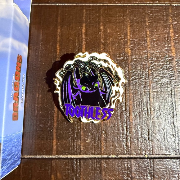 How to Train a Dragon “Toothless” Pin - Picture 3 of 4